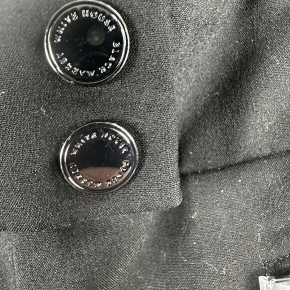 WHITE HOUSE BLACK MARKET Women’s 12” Black Bermuda Shorts~~Size 8 NWOT - Picture 2 of 12